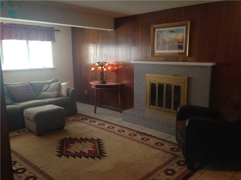 221 Shafer Road Coraopolis, PA 15108 - Photo 15 of 25 Family Room.