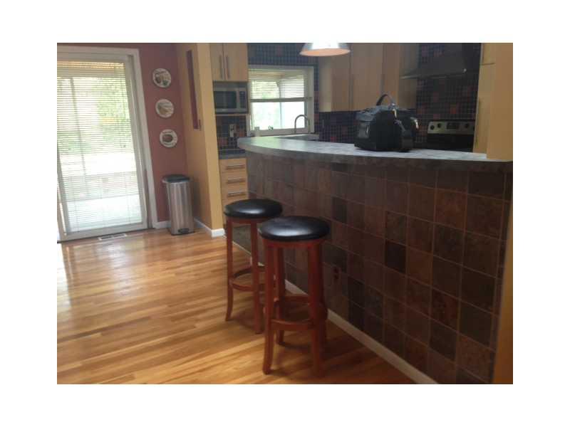 221 Shafer Road Coraopolis, PA 15108 - Photo 23 of 25 Kitchen.