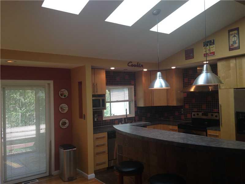 221 Shafer Road Coraopolis, PA 15108 - Photo 5 of 25 Kitchen.