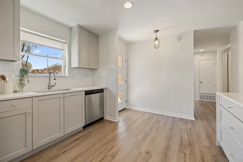 $485,000 | 300 Clearday Drive, Austin, TX 78745