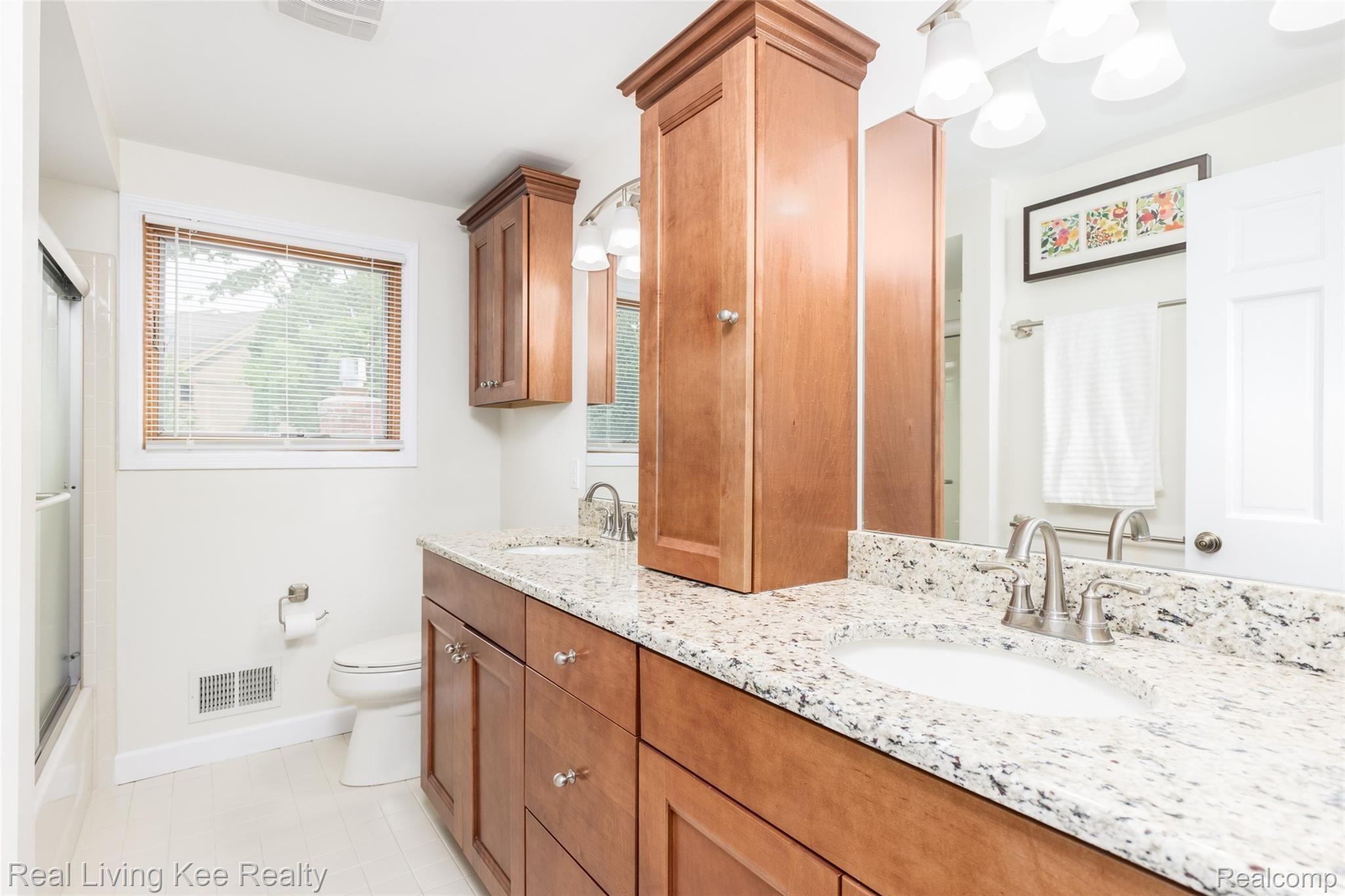1775 Jason Circle Rochester, MI 48306 - Photo 33 of 44 1775 Jason Cir-35.jpg