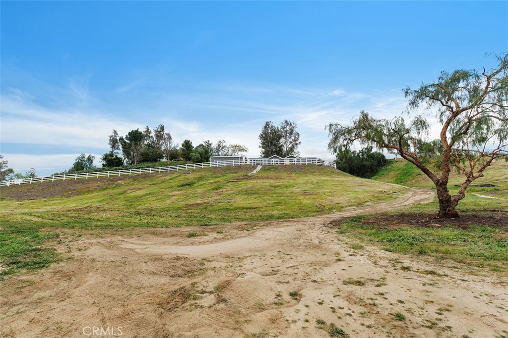 40589 Los Amantes Road Temecula, CA 92592 - Photo 44 of 45