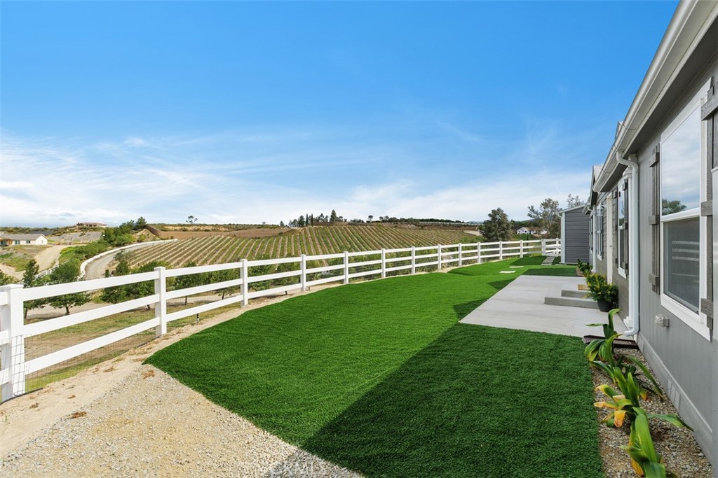 40589 Los Amantes Road Temecula, CA 92592 - Photo 5 of 45