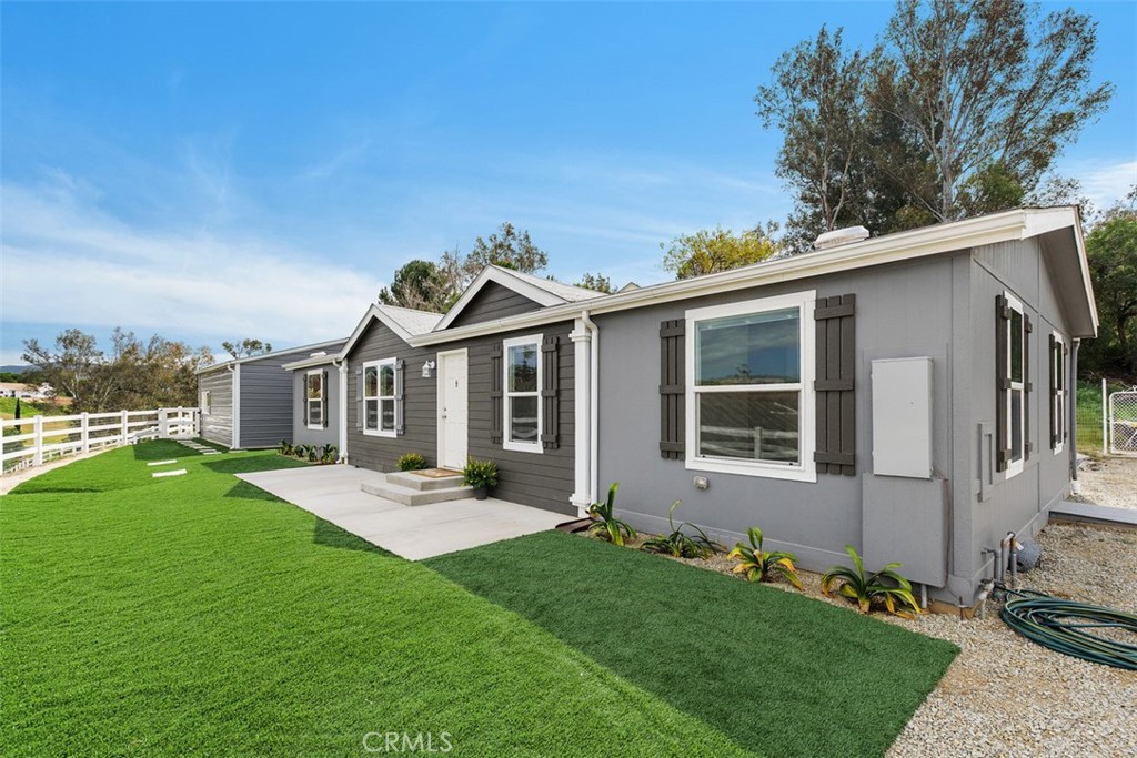 40589 Los Amantes Road Temecula, CA 92592 - Photo 6 of 45