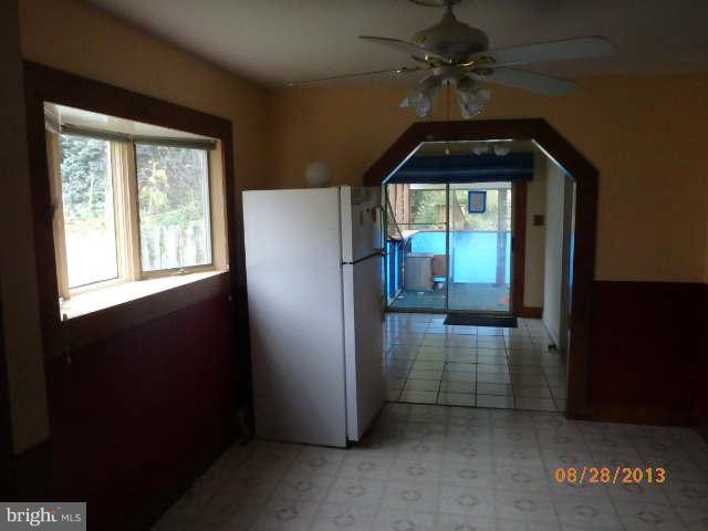 325 Bryanstone Road Reisterstown, MD 21136 - Photo 6 of 9 Interior (General)