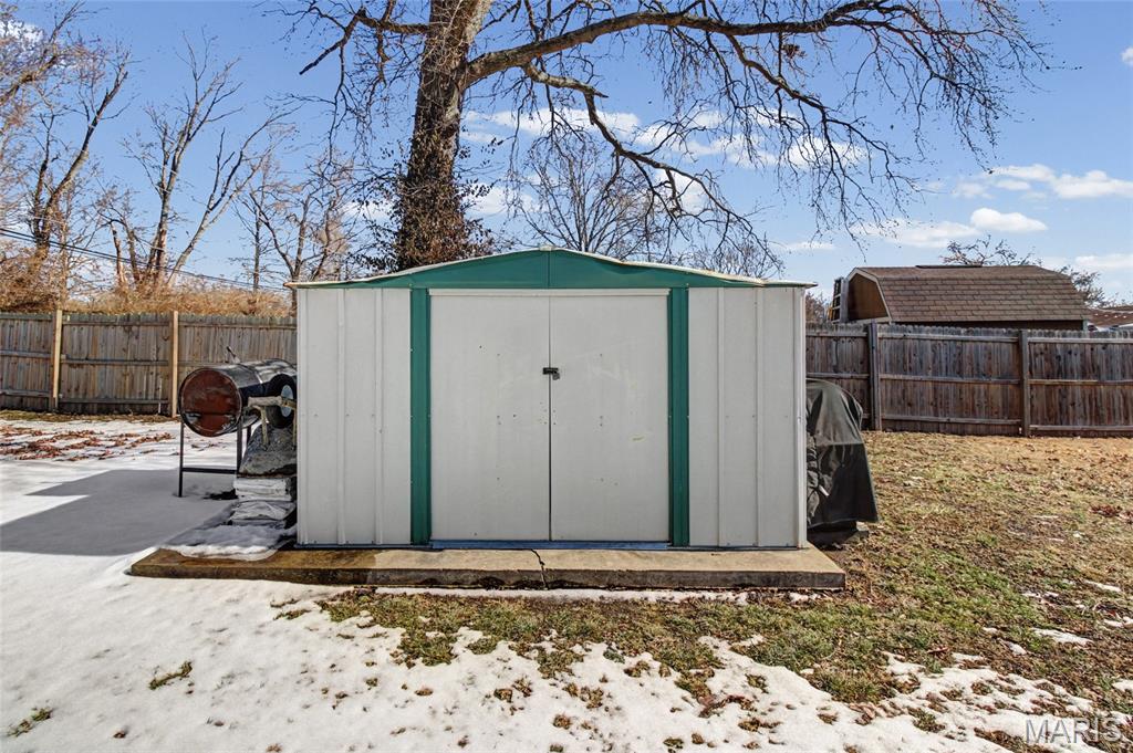 8239 Cadillac Lane St. Louis, MO 63134 - Photo 27 of 32