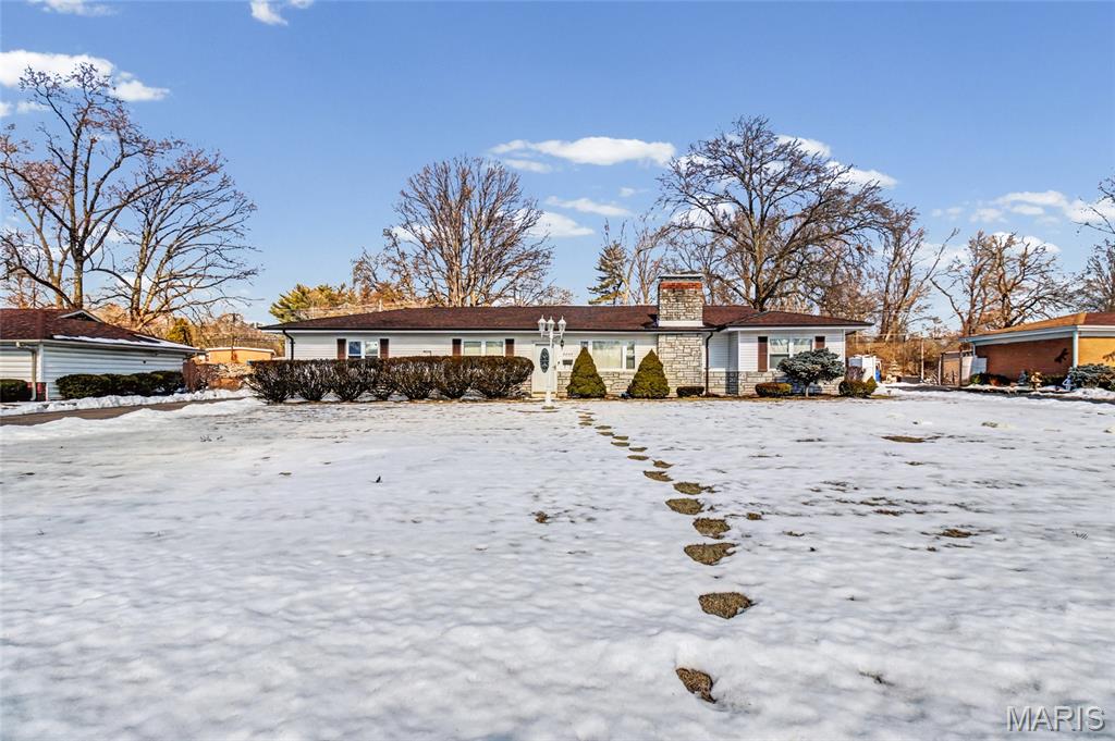 8239 Cadillac Lane St. Louis, MO 63134 - Photo 8 of 32