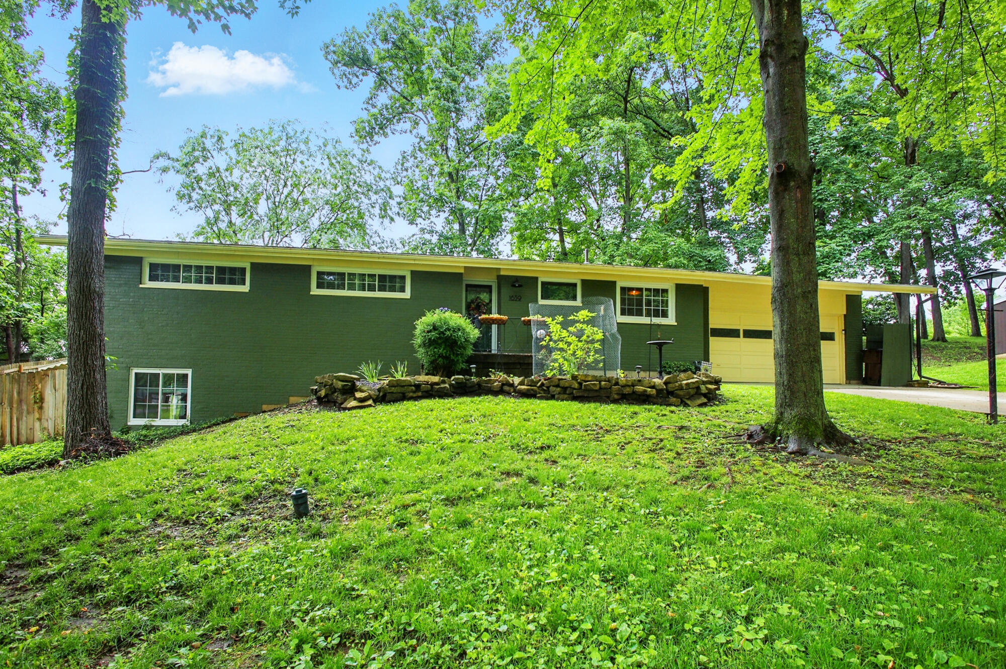 1639 East Mile Road Springfield, OH 45503 - Photo 3 of 48