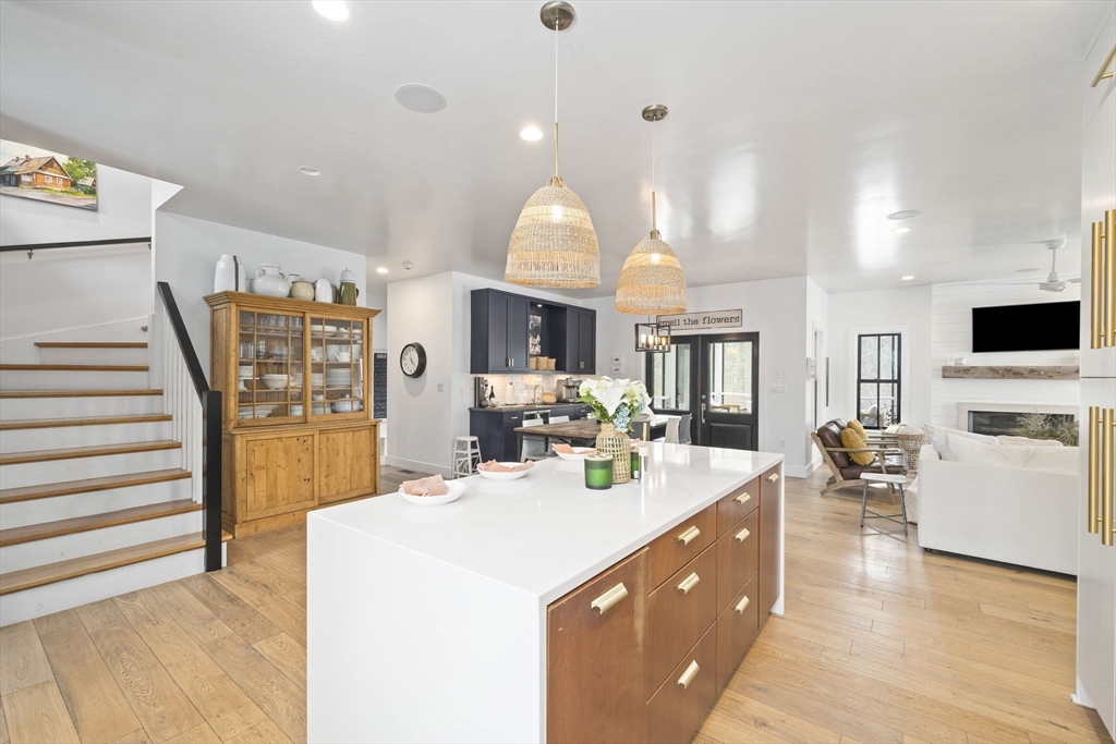 229 Spring Street Marshfield, MA 02050 - Photo 6 of 36 Gallery Image 6