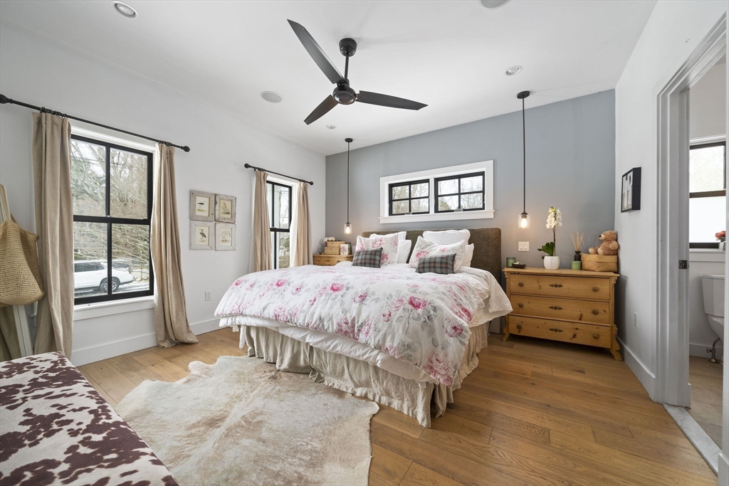 229 Spring Street Marshfield, MA 02050 - Photo 10 of 36 Gallery Image 10