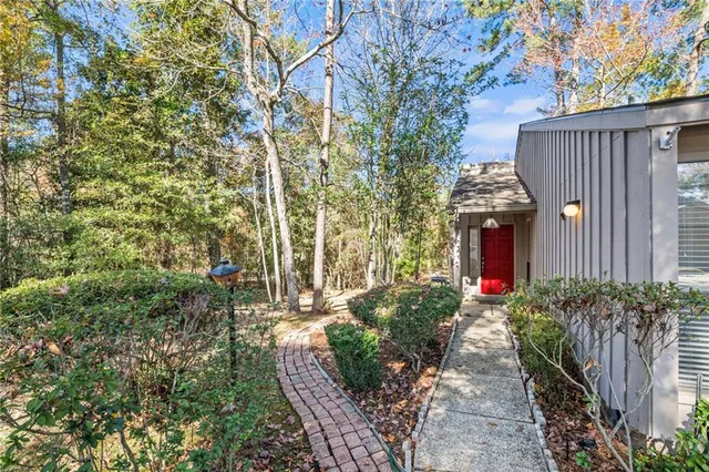 $262,000 | 128 Grand Cheniere Drive, Unit 321, Mandeville, LA 70471