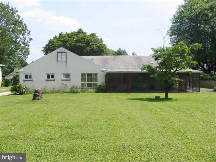 1252 Center Road Havertown, PA 19083 - Photo 23 of 25 Exterior Back