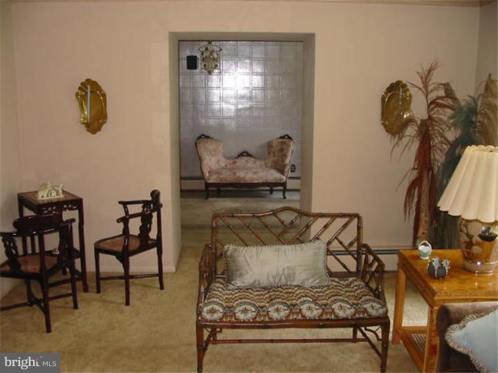 1252 Center Road Havertown, PA 19083 - Photo 9 of 25 Living Room
