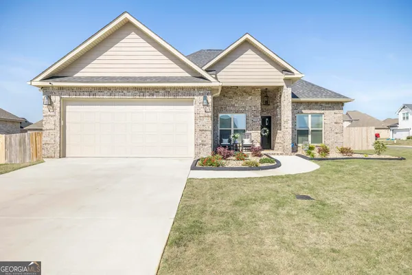 $315,000 | 700 Linda Gail Way, Bonaire, GA 31005