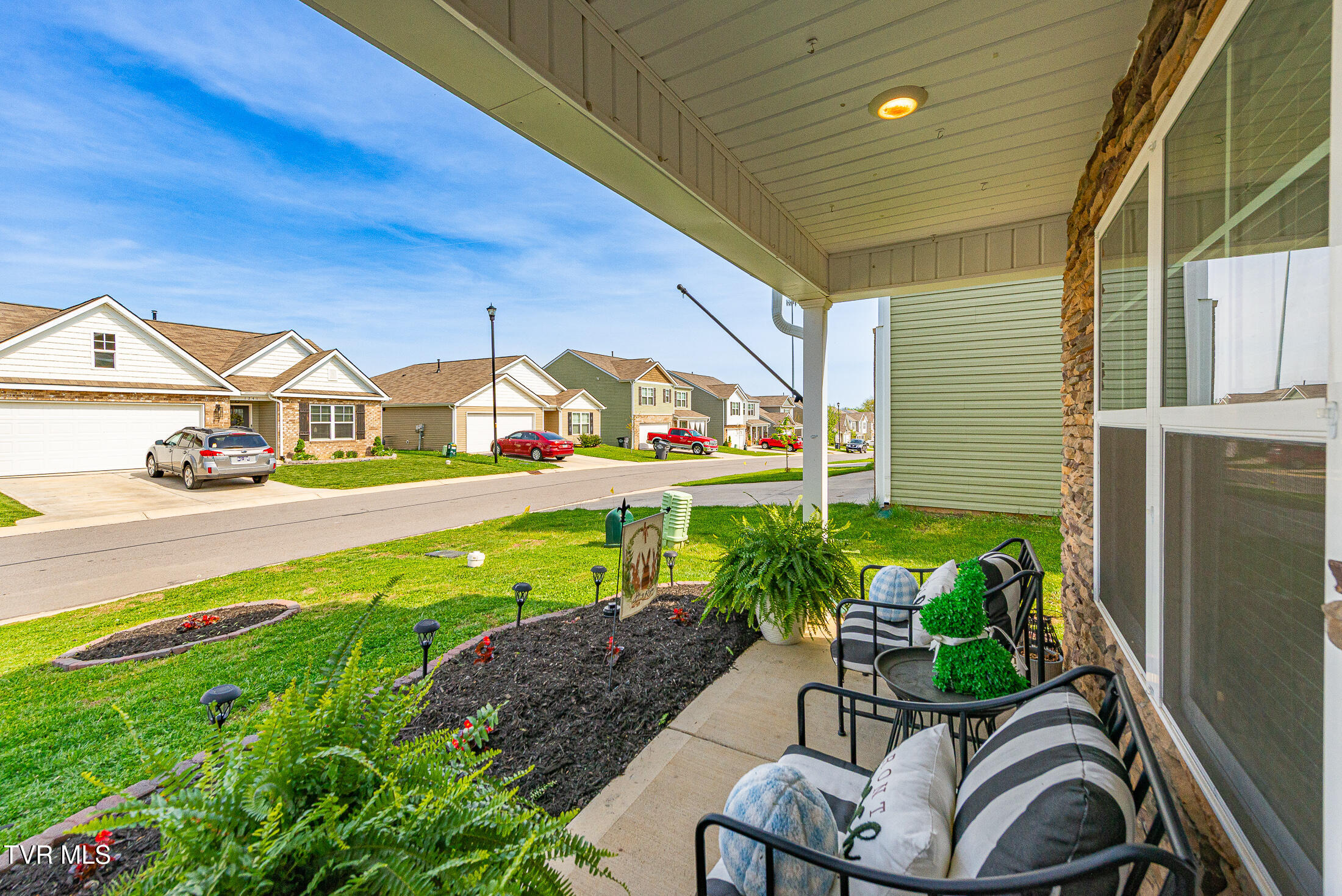 1244 Stamp Lodge Road Kingsport, TN 37660 - Photo 4 of 57 DSC_7516