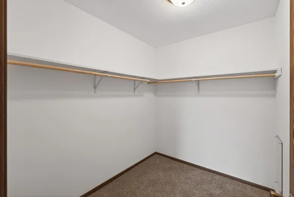 $169,900 | 20 94th Circle Northwest, Unit 203NW, Coon Rapids, MN 55448