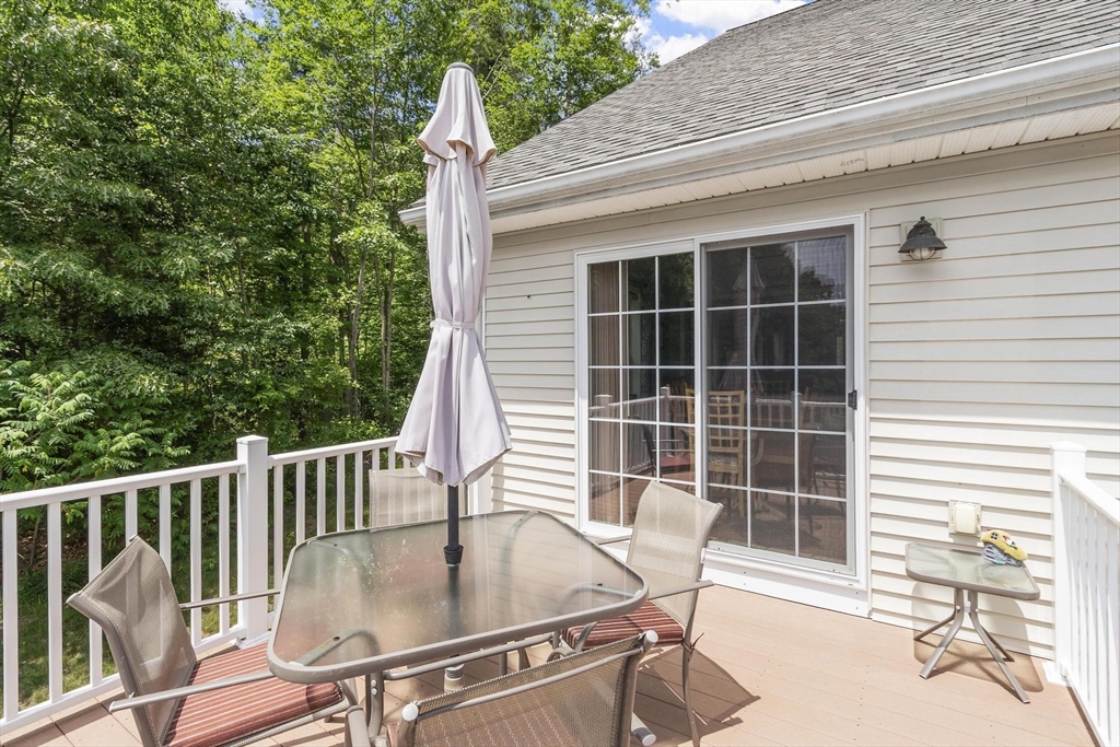 38 Riley Road, Unit 38 Lunenburg, MA 01462 - Photo 5 of 38