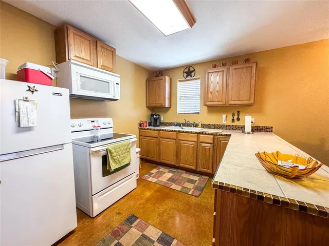 $325,000 | 911 County Road 210, Haskell, TX 79521