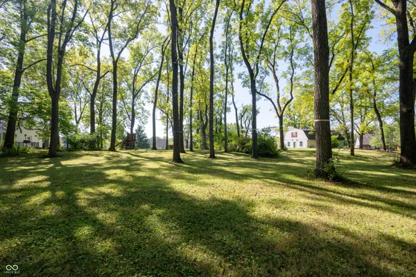 $890,000 | 8404 Oaklandon Road, Indianapolis, IN 46236