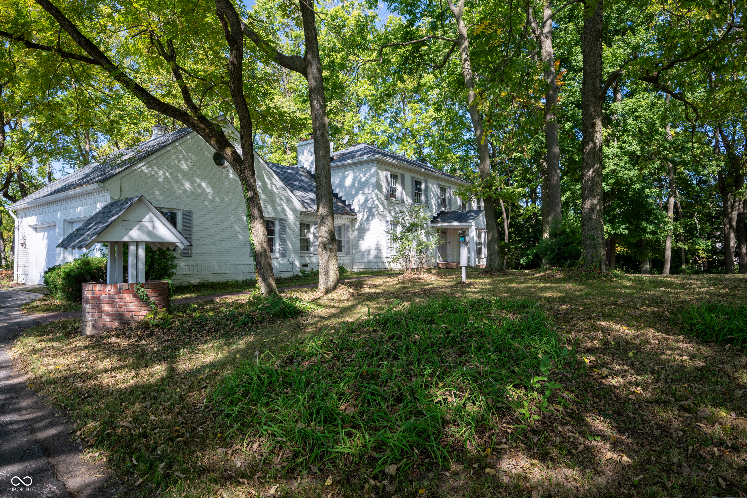 8404 Oaklandon Road Indianapolis, IN 46236 - Photo 3 of 55