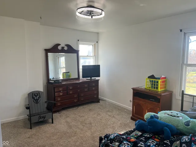 $995,000 | 8404 Oaklandon Road, Indianapolis, IN 46236