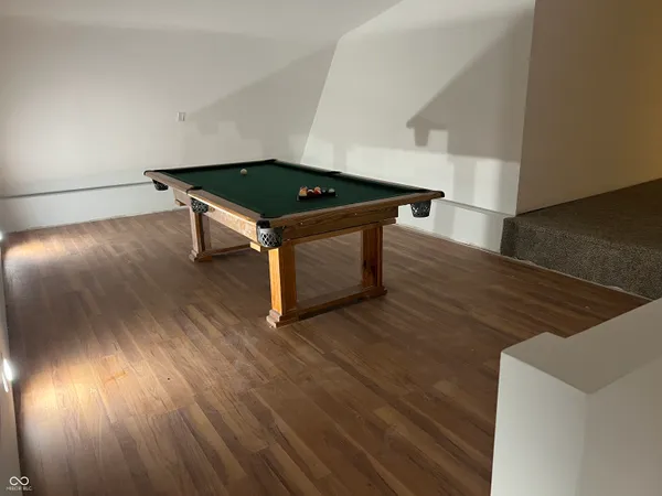 $890,000 | 8404 Oaklandon Road, Indianapolis, IN 46236