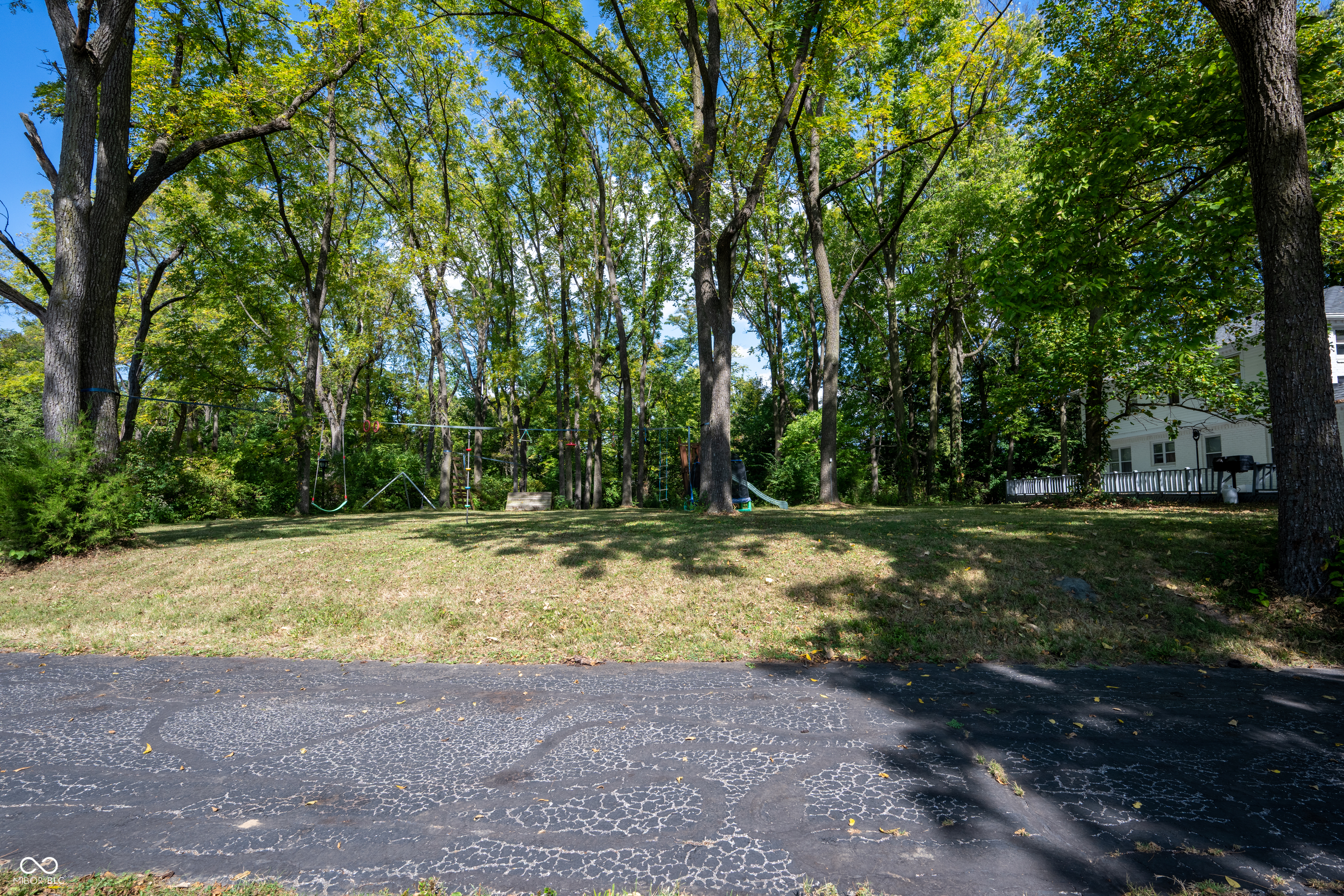 8404 Oaklandon Road Indianapolis, IN 46236 - Photo 6 of 55