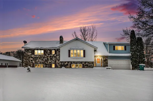 $449,000 | 1760 Tumbleweed Drive, Dorr, MI 49323