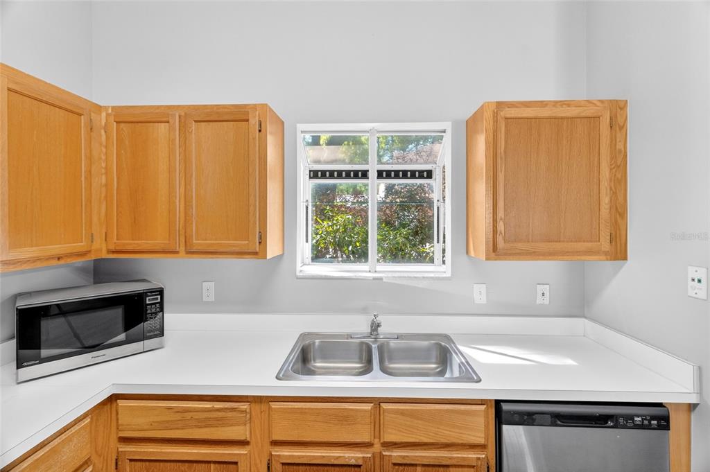5291 Southwest 97 Way Gainesville, FL 32608 - Photo 7 of 32