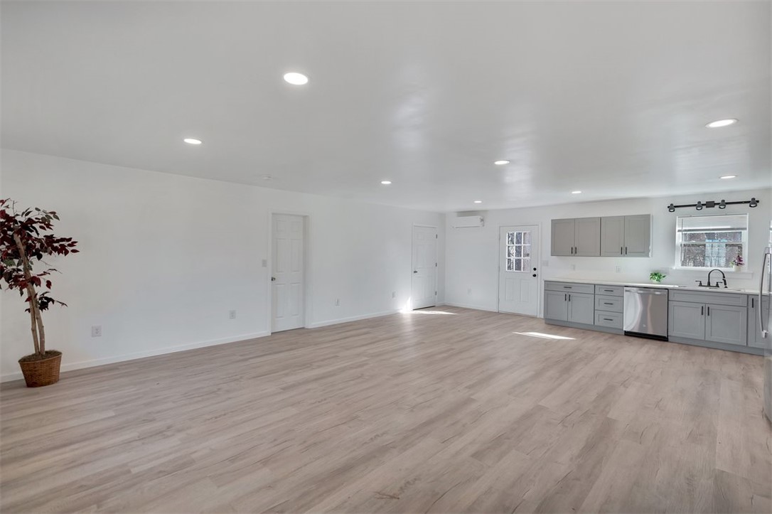 1112 Trotter Road Anderson, SC 29626 - Photo 3 of 26