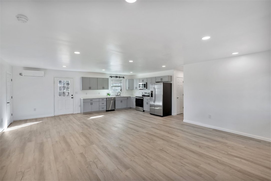 1112 Trotter Road Anderson, SC 29626 - Photo 5 of 26