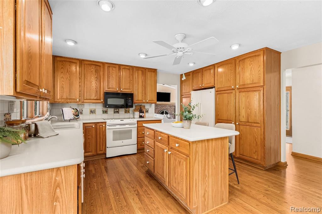 5412 Prairie View Brighton, MI 48116 - Photo 14 of 34