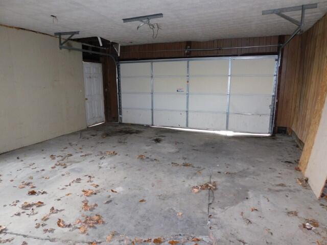 289 Hinton Cemetary Road Sadieville, KY 40370 - Photo 24 of 26 Garage (2)