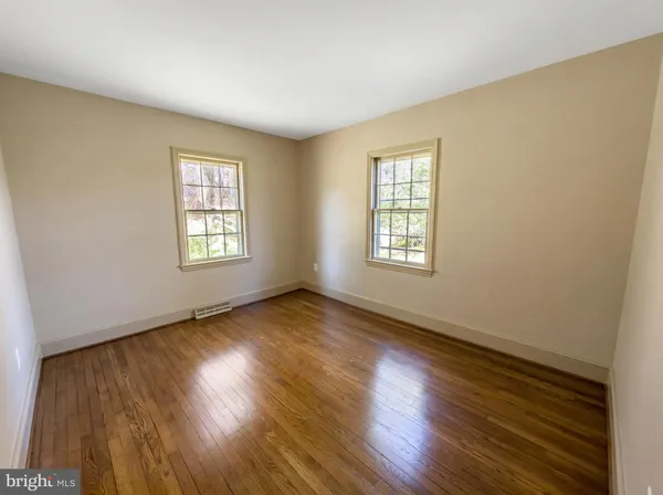 $3,800 | 37899 Snickersville Turnpike, Purcellville, VA 20132