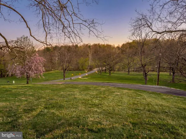 $3,800 | 37899 Snickersville Turnpike, Purcellville, VA 20132