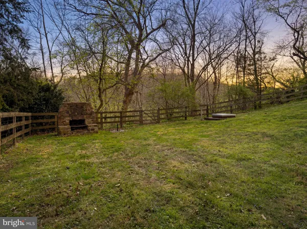 $3,800 | 37899 Snickersville Turnpike, Purcellville, VA 20132