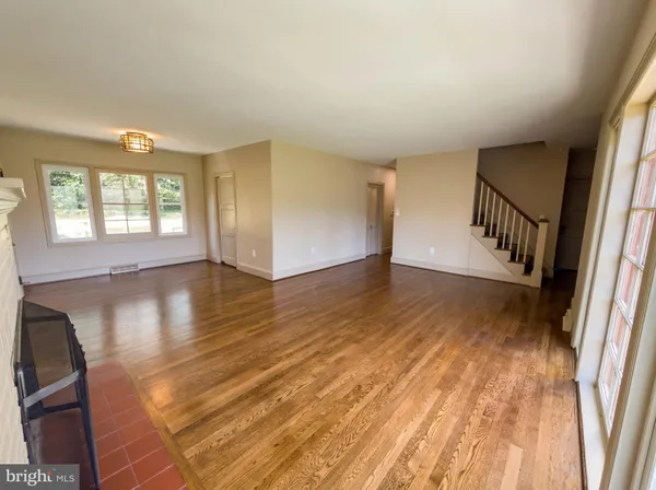 $3,800 | 37899 Snickersville Turnpike, Purcellville, VA 20132