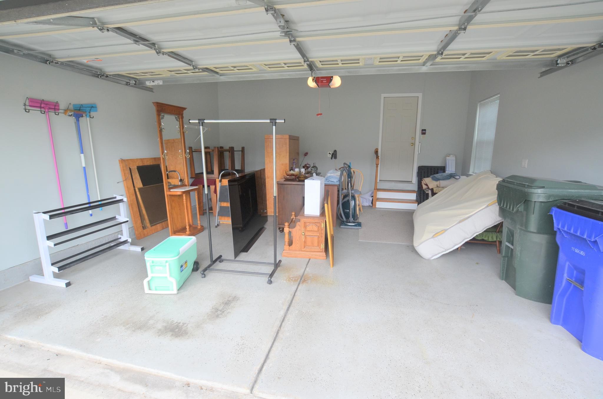 341 Pierce Run Newark, DE 19702 - Photo 22 of 40 2-Car Garage