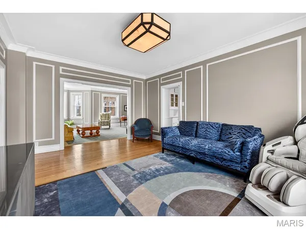 $395,000 | 625 South Skinker Boulevard, Unit 1702, St. Louis, MO 63105