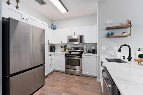 $2,400 | 63 Southeast Palermo, Unit 203, Stuart, FL 34994