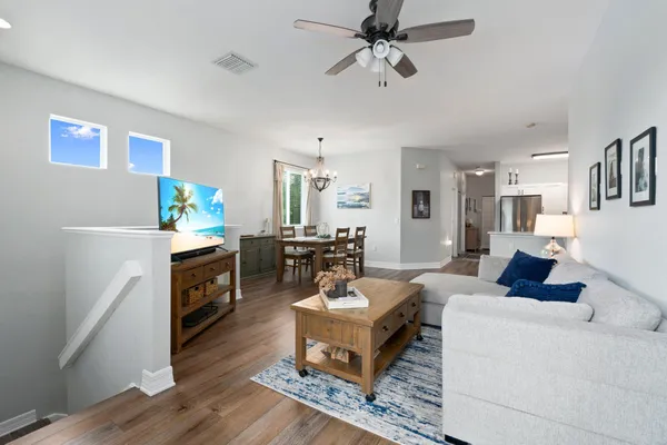 $2,400 | 63 Southeast Palermo, Unit 203, Stuart, FL 34994