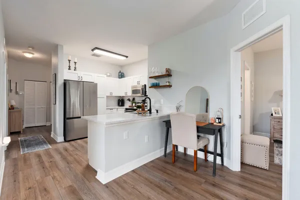 $2,400 | 63 Southeast Palermo, Unit 203, Stuart, FL 34994