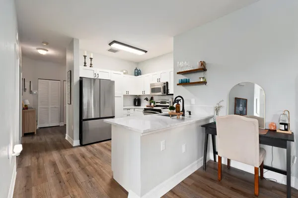 $2,400 | 63 Southeast Palermo, Unit 203, Stuart, FL 34994