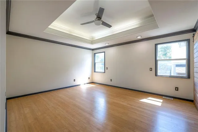 $389,900 | 405 17th Avenue South, Greenwood, MO 64034