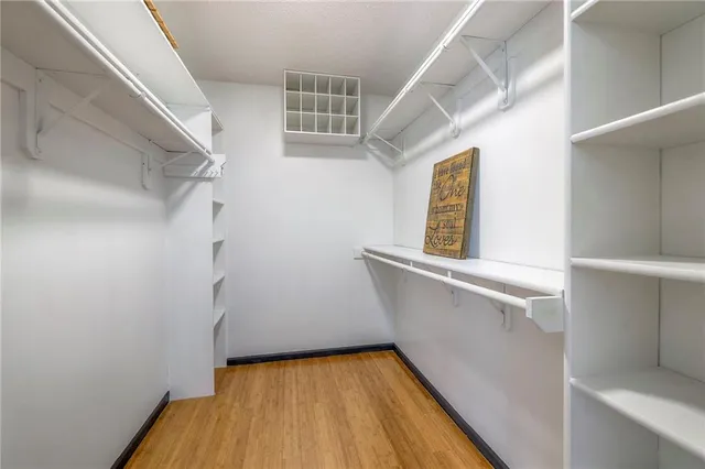 $389,900 | 405 17th Avenue South, Greenwood, MO 64034