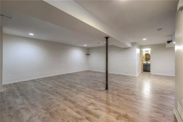 $389,900 | 405 17th Avenue South, Greenwood, MO 64034