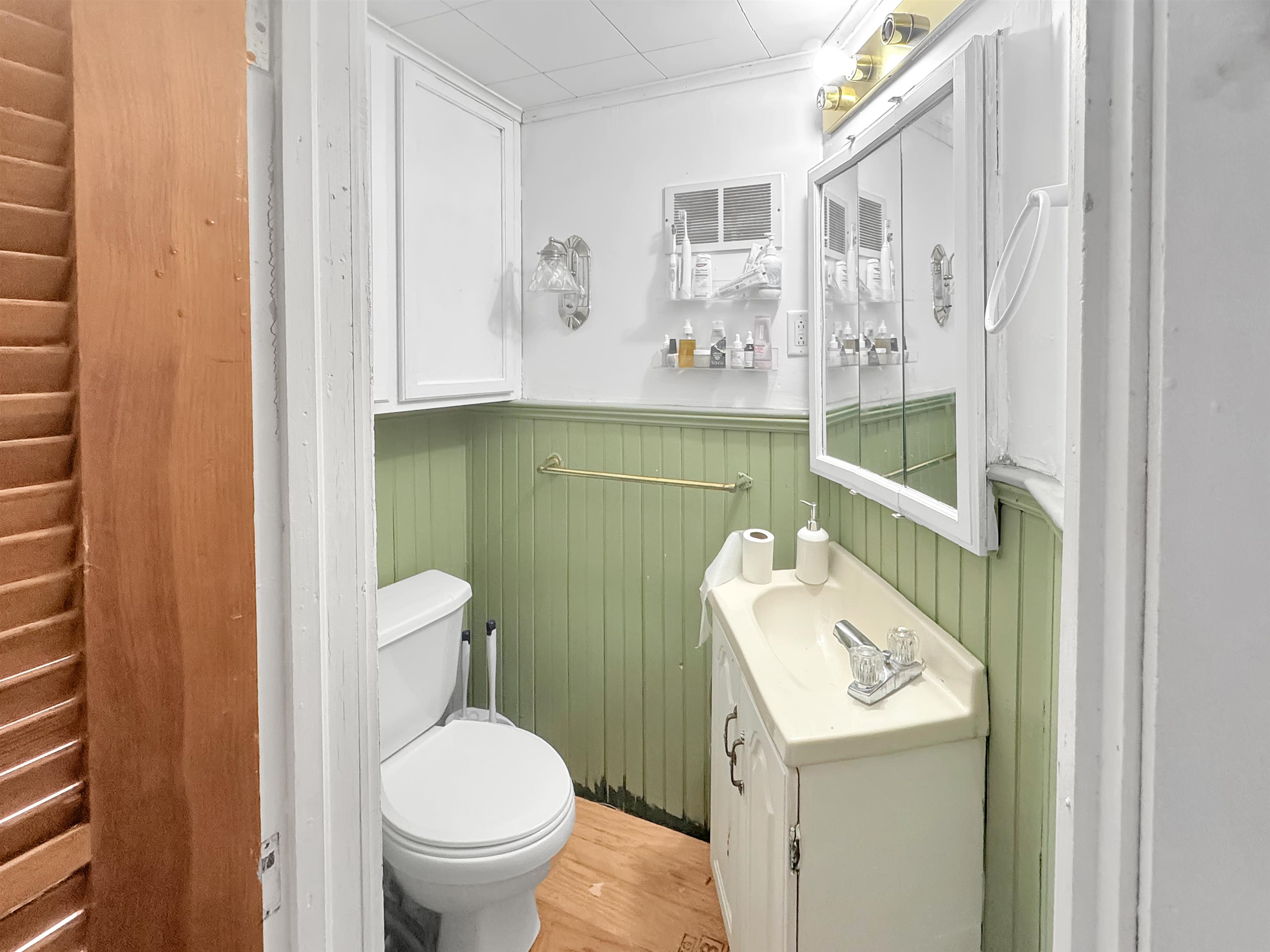 9 Seabury Street Rutland, VT 05701 - Photo 9 of 23