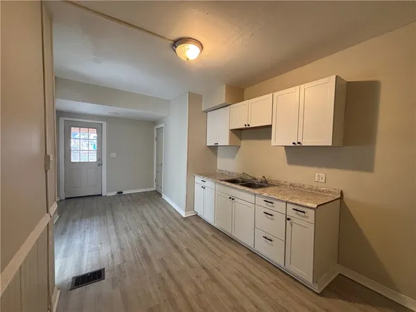 $1,150 | 373-375 Diven Avenue, Unit 373, Elmira, NY 14901