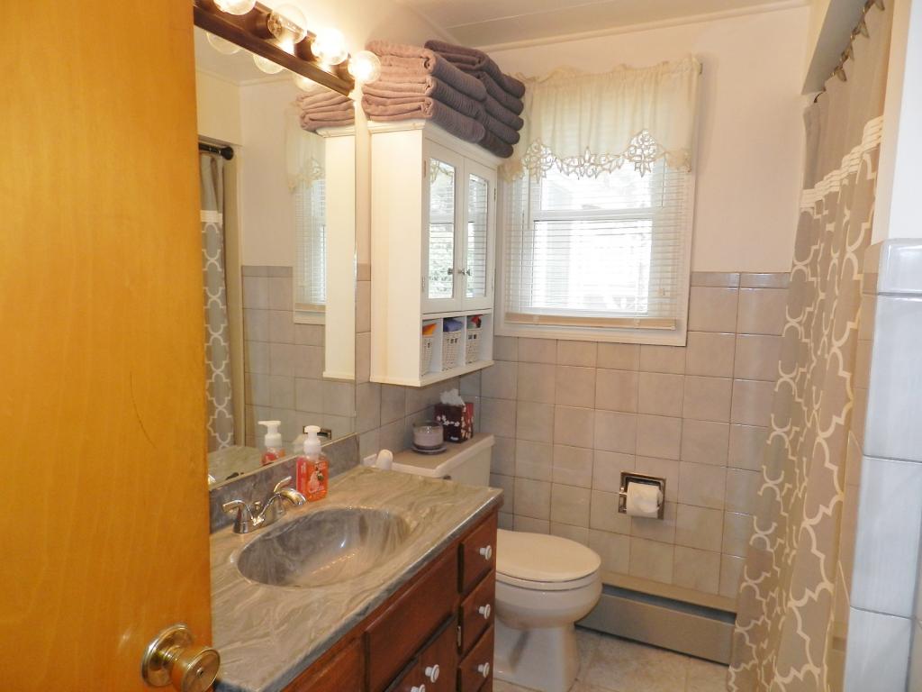 13 Ridgewood Avenue Gilford, NH 03249 - Photo 12 of 28 Gallery Image 12