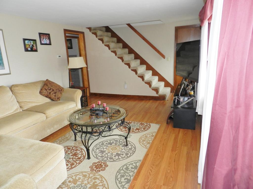 13 Ridgewood Avenue Gilford, NH 03249 - Photo 9 of 28 Gallery Image 9